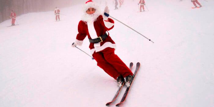 Skiing Santas